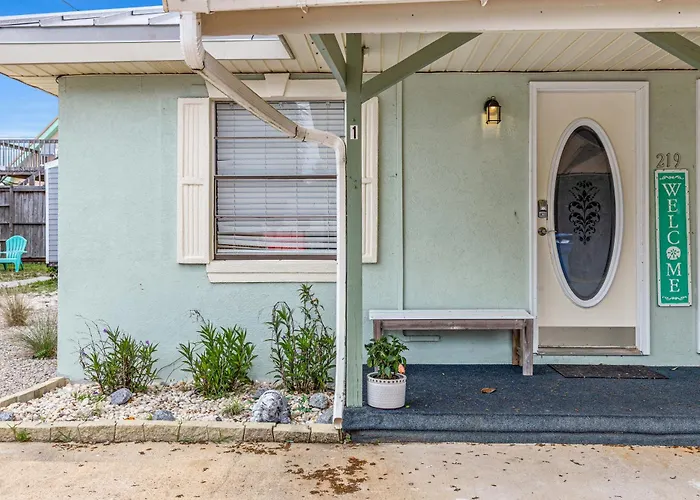 219 Palmetto Pl 1 - Tropical Paradise
